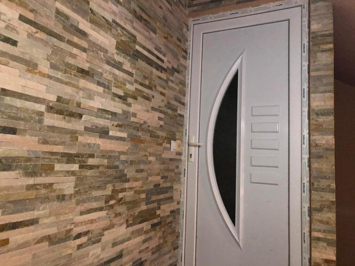 Big Apartment 3 Bedrooms Bihać Zewnętrze zdjęcie