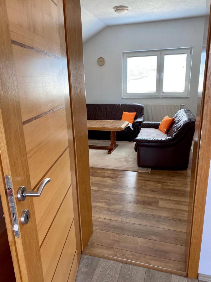 Big Apartment 3 Bedrooms Bihać Zewnętrze zdjęcie