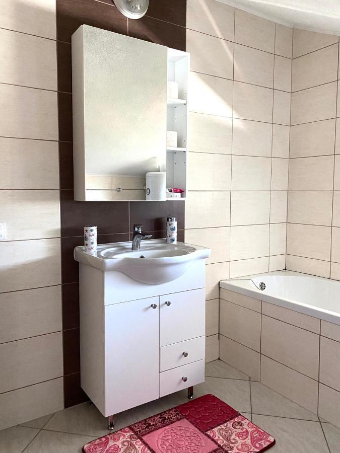 Big Apartment 3 Bedrooms Bihać Zewnętrze zdjęcie
